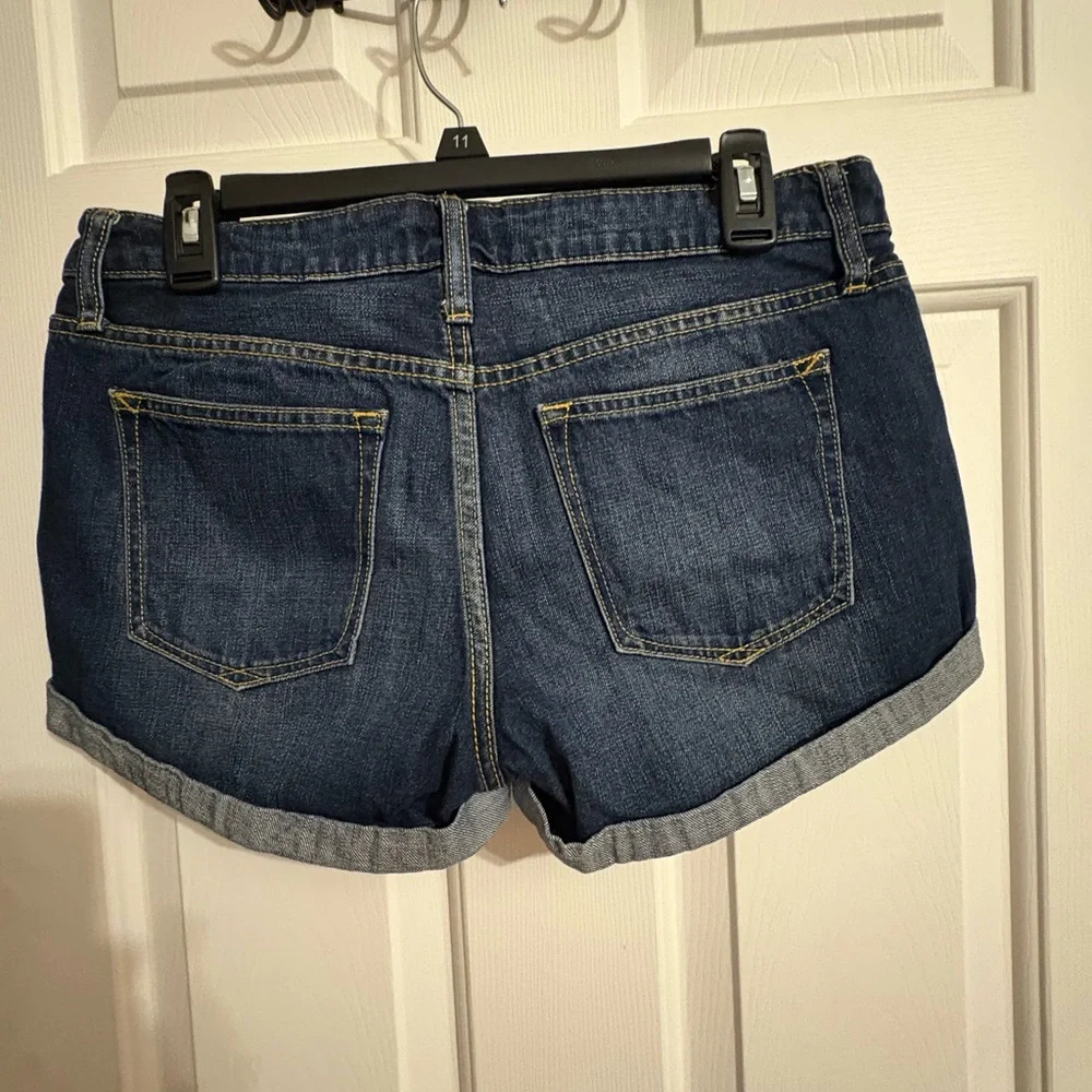 GAP Women's Dark Blue Jean Shorts, size 6‎